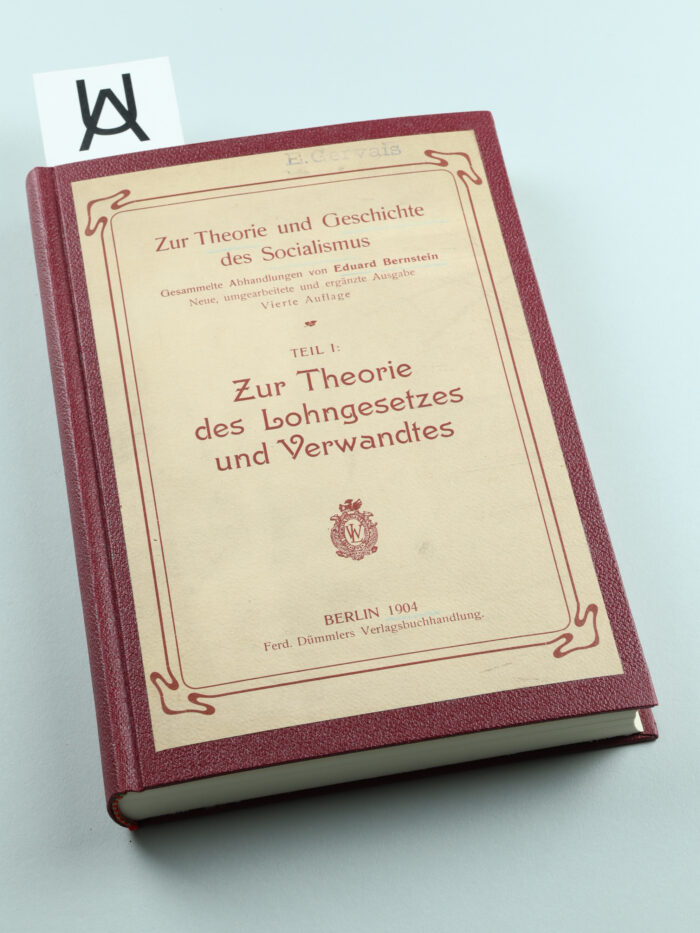 Zur Theorie und Geschichte des Socialismus